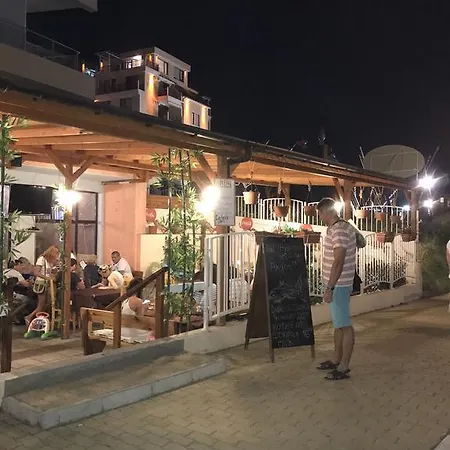 In Panorama Bay 2